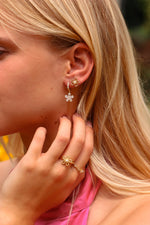 Pearly flower studs