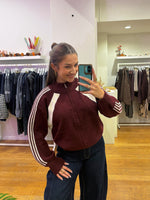 Sporty zippy bordeaux