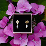 Tripple pearl flower stud