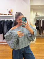 Checkerd blouse