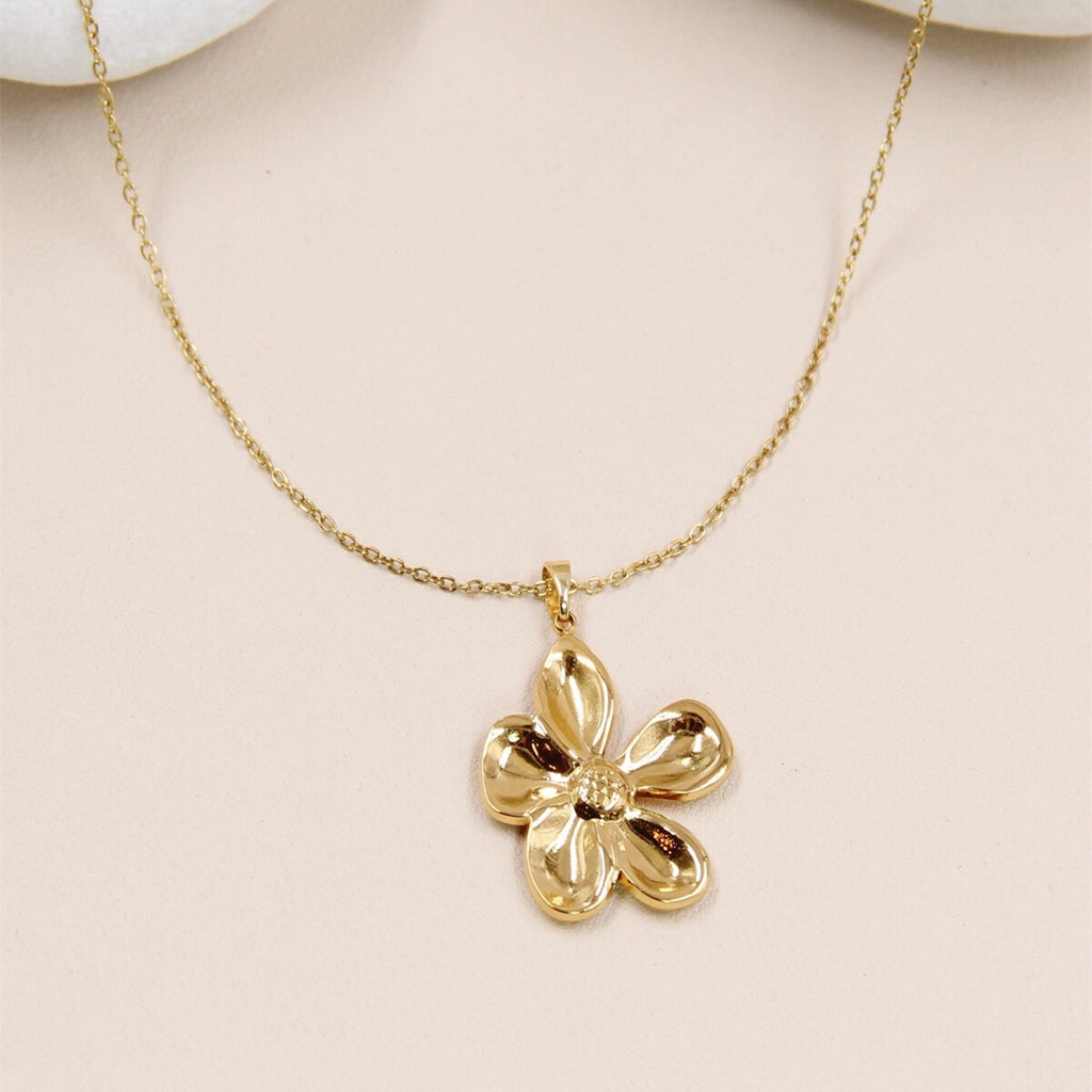 Flower necklace