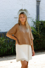 Knit camel