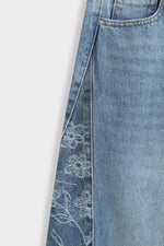 Flower side jeans