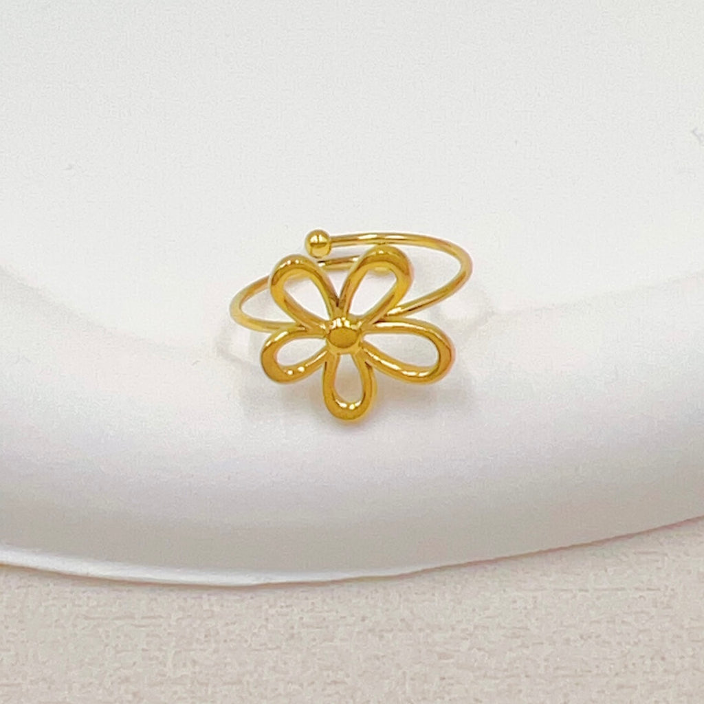 Tiny cute flower ring