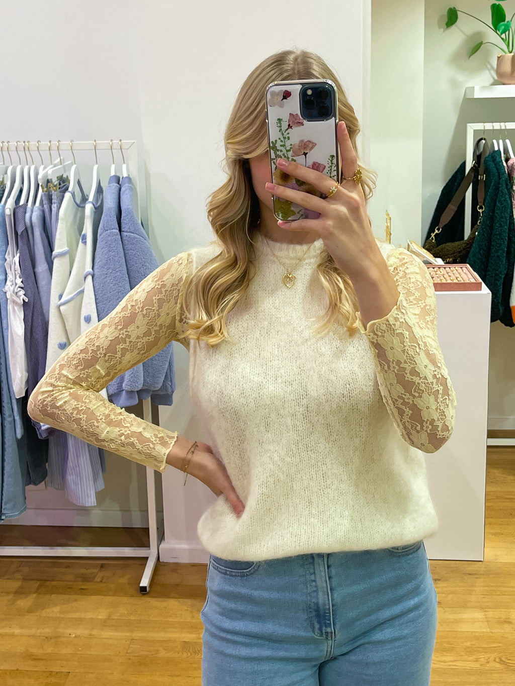 Lace top yellow