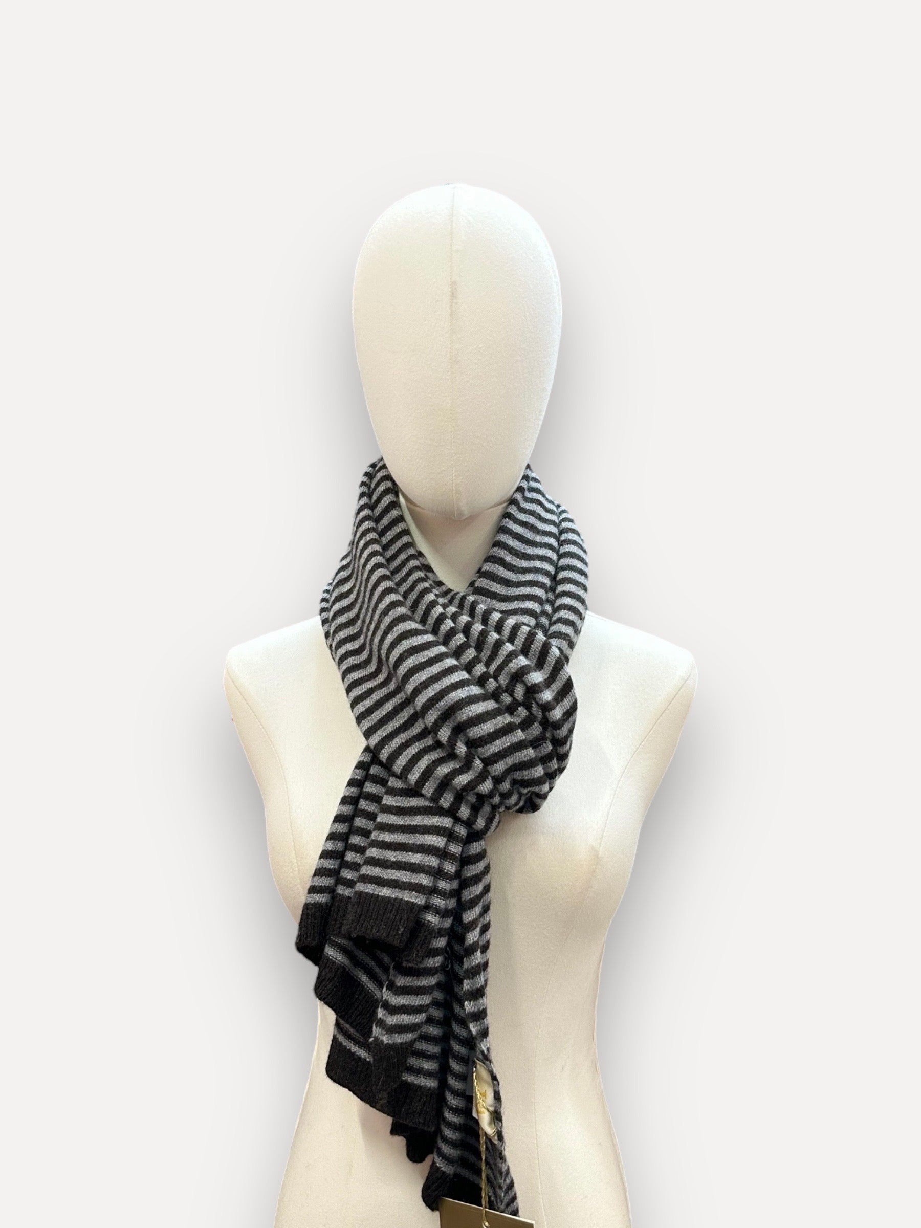 Scarf grey/choco
