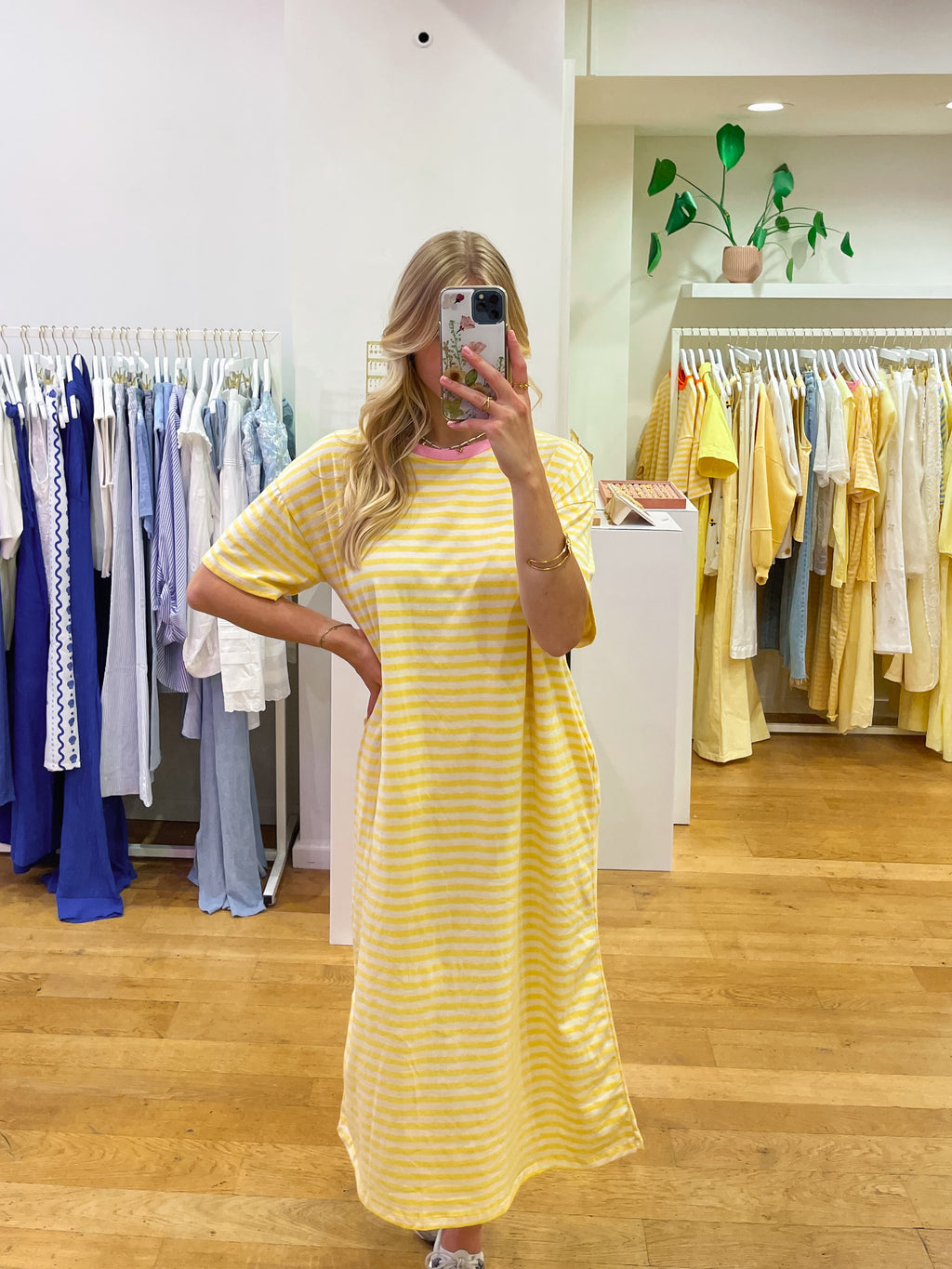 Striped tee dress yellow + pink