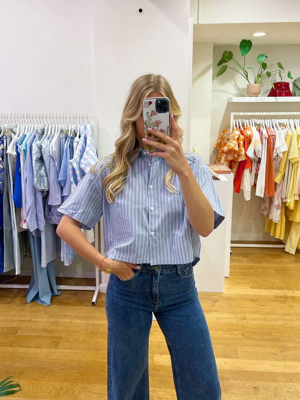 Short chemise blue