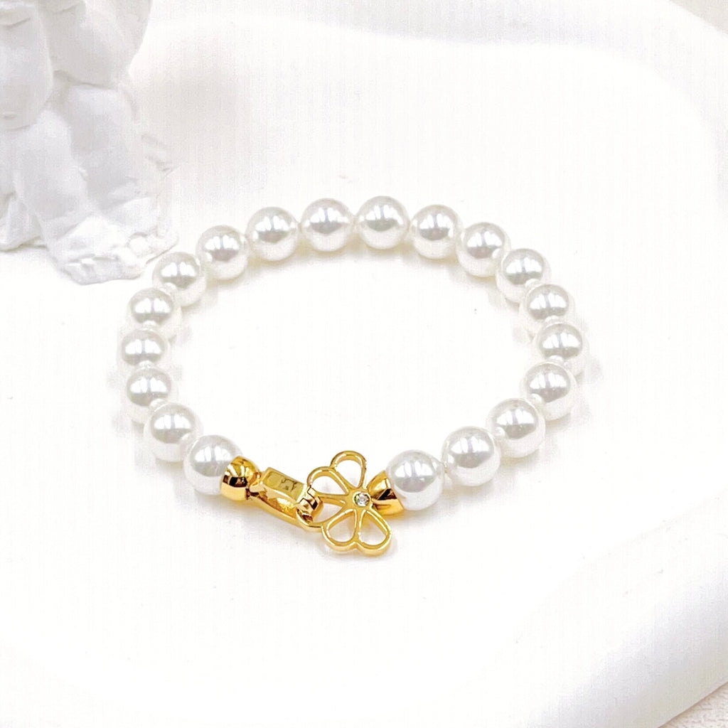 Pearly girly bracelet