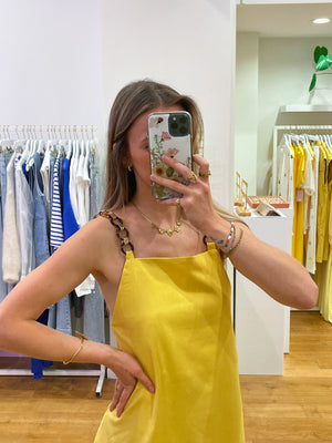 Linnen dress details yellow