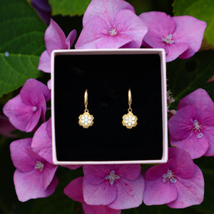 Vintage flower earrings