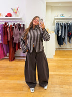 Brown balloon jeans