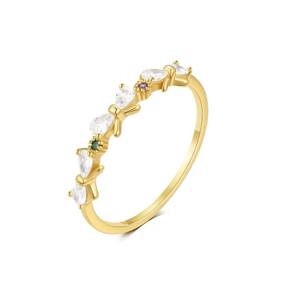 Tiny bow ring