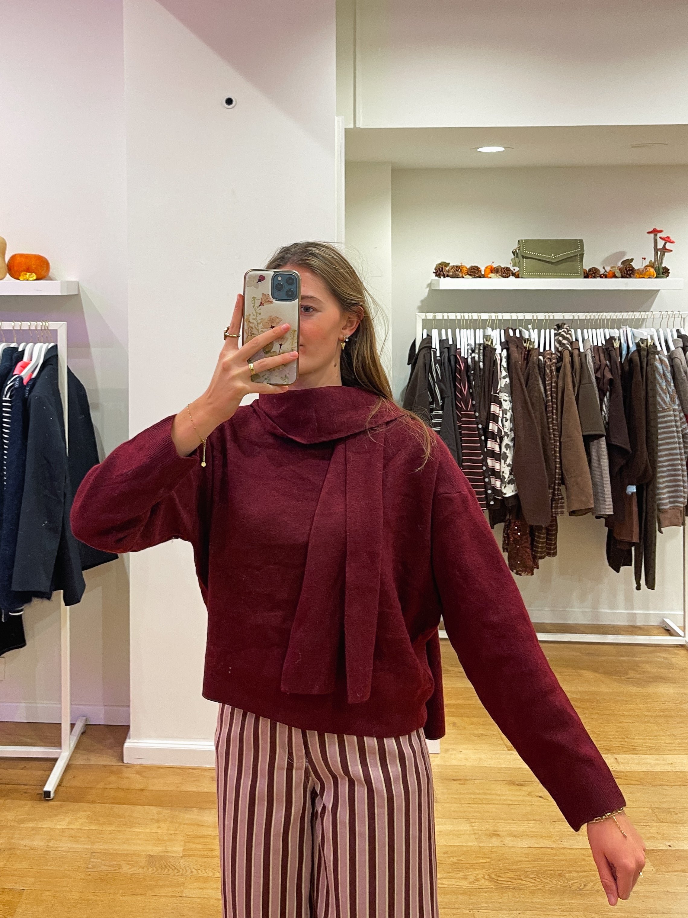 Bordeaux sweater and scarf detail