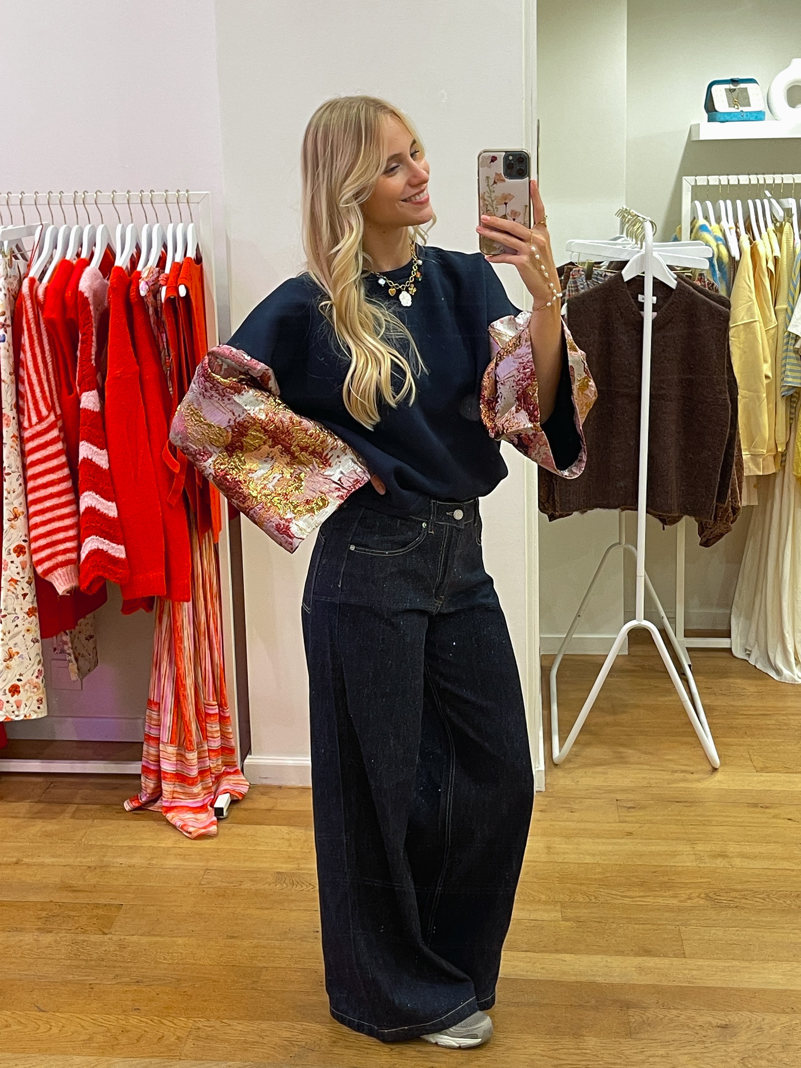 Flower sleeve navy