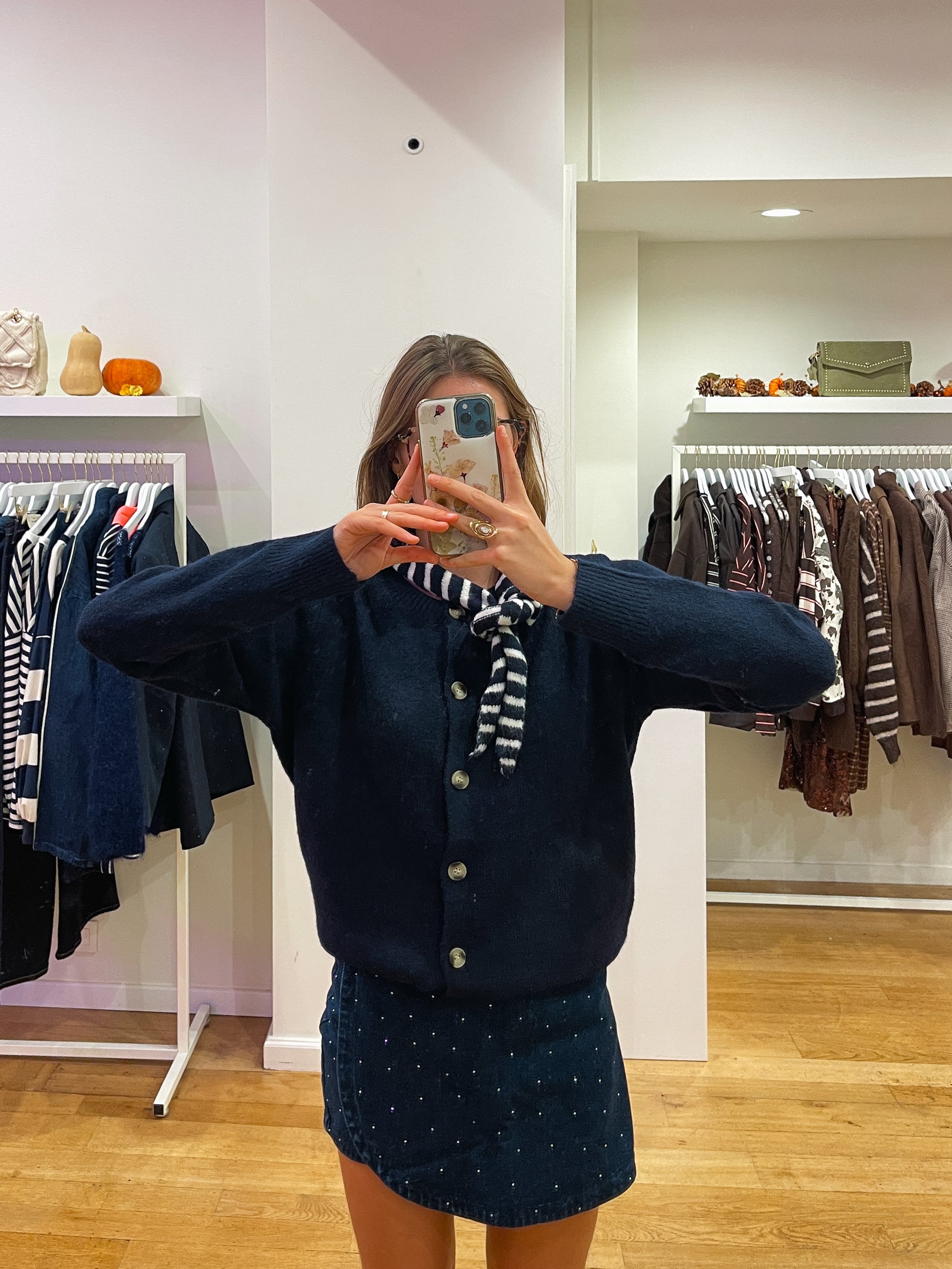 Button cardigan + striped scarf navy