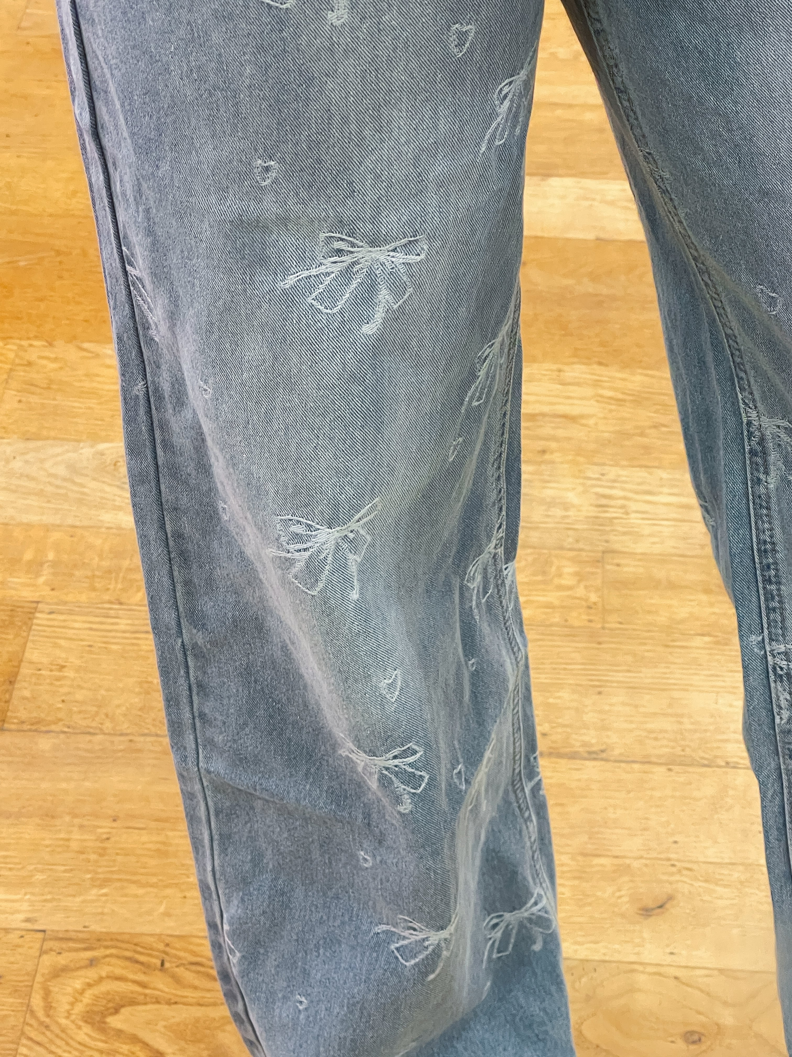 White bow jeans pre-order