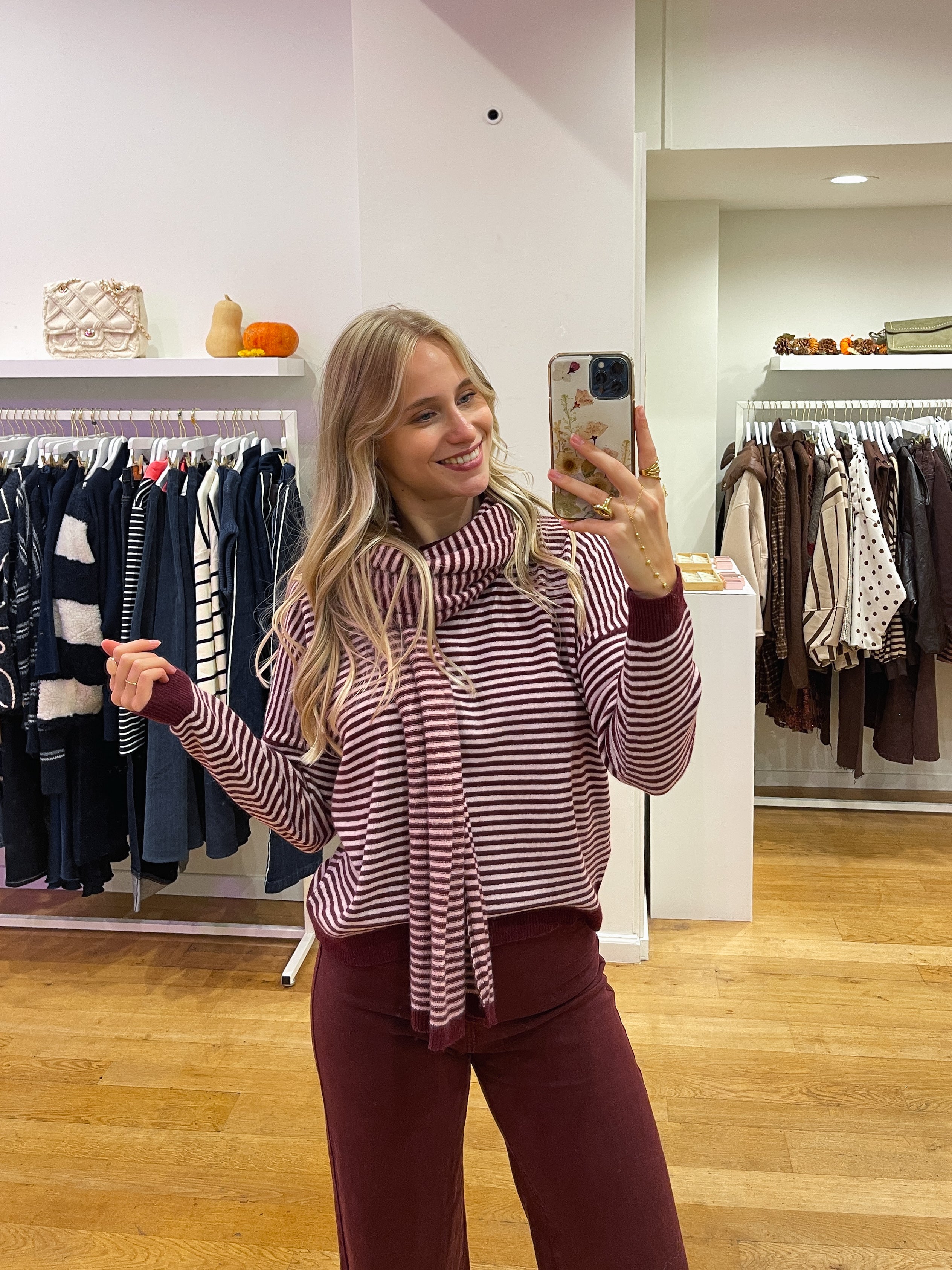 Cashmere lined bordeaux