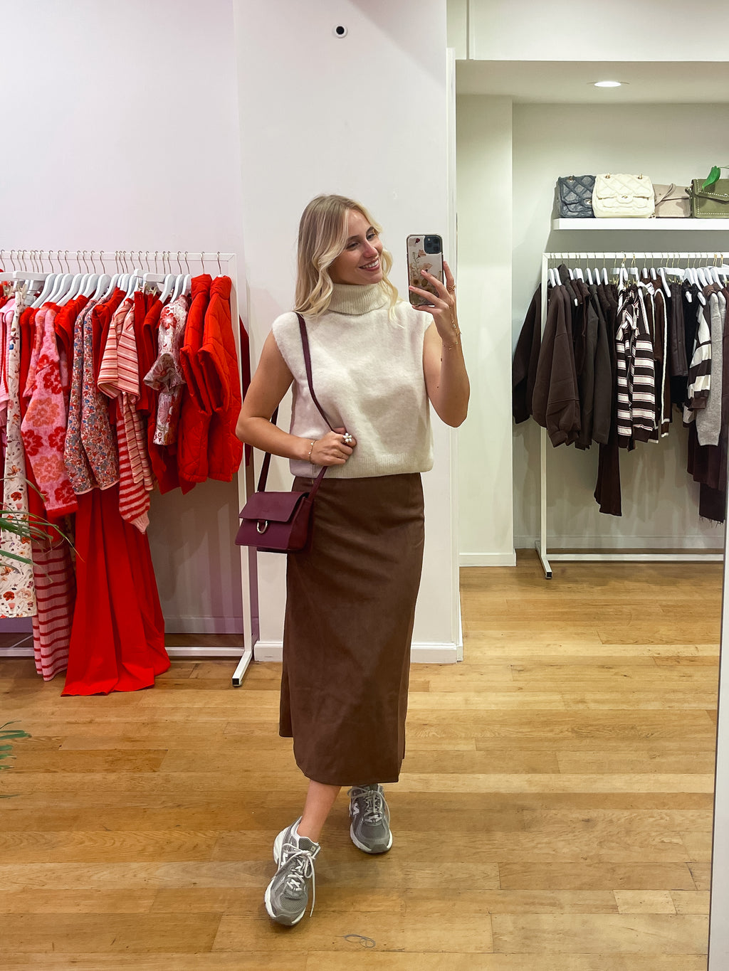 Suède brown skirt