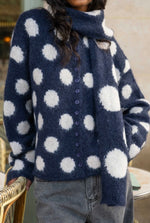 Polka sweat + scarf