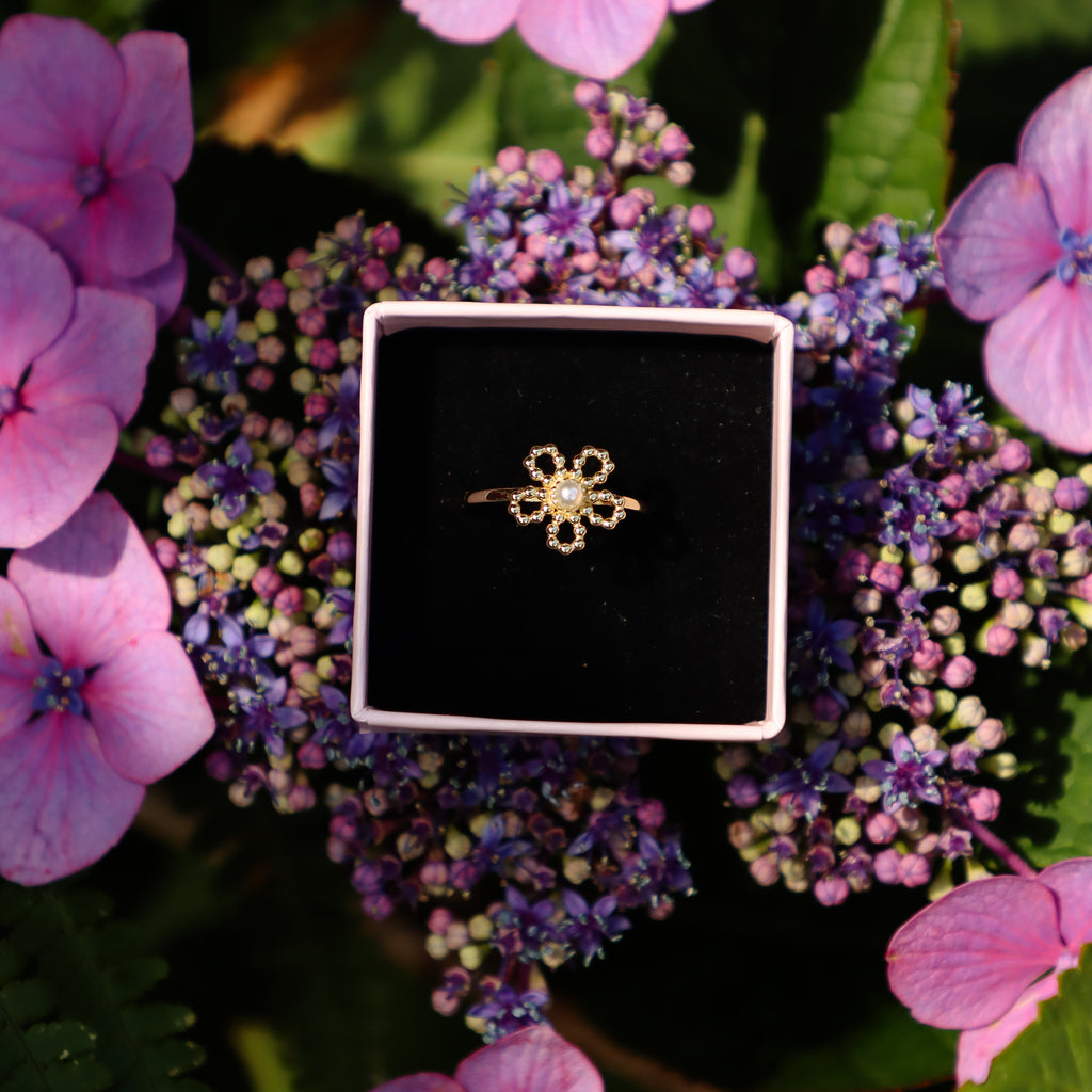 Pear flower ring