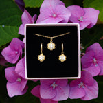 Vintage flower earrings