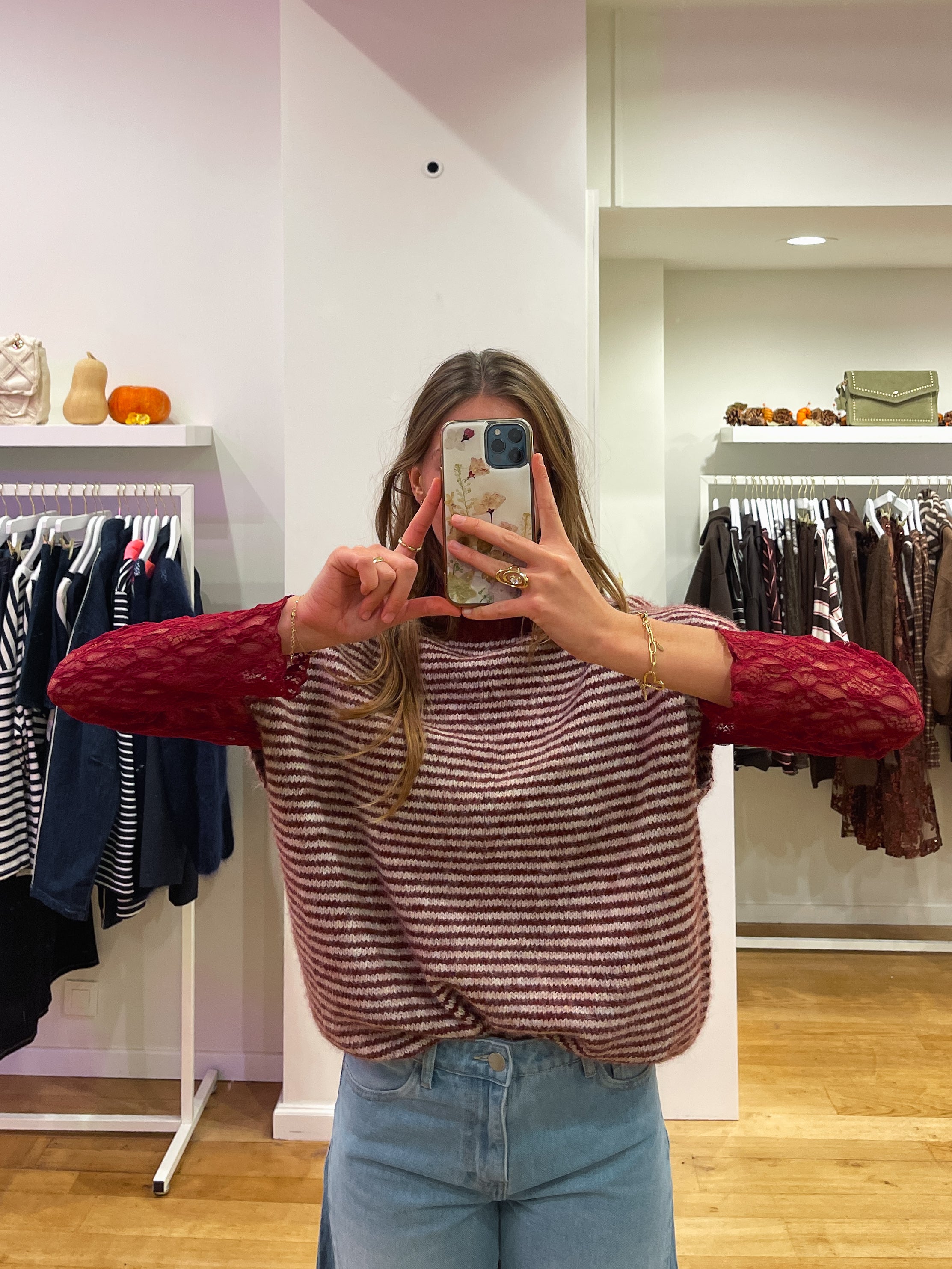 Lace + striped debardeur bordeaux