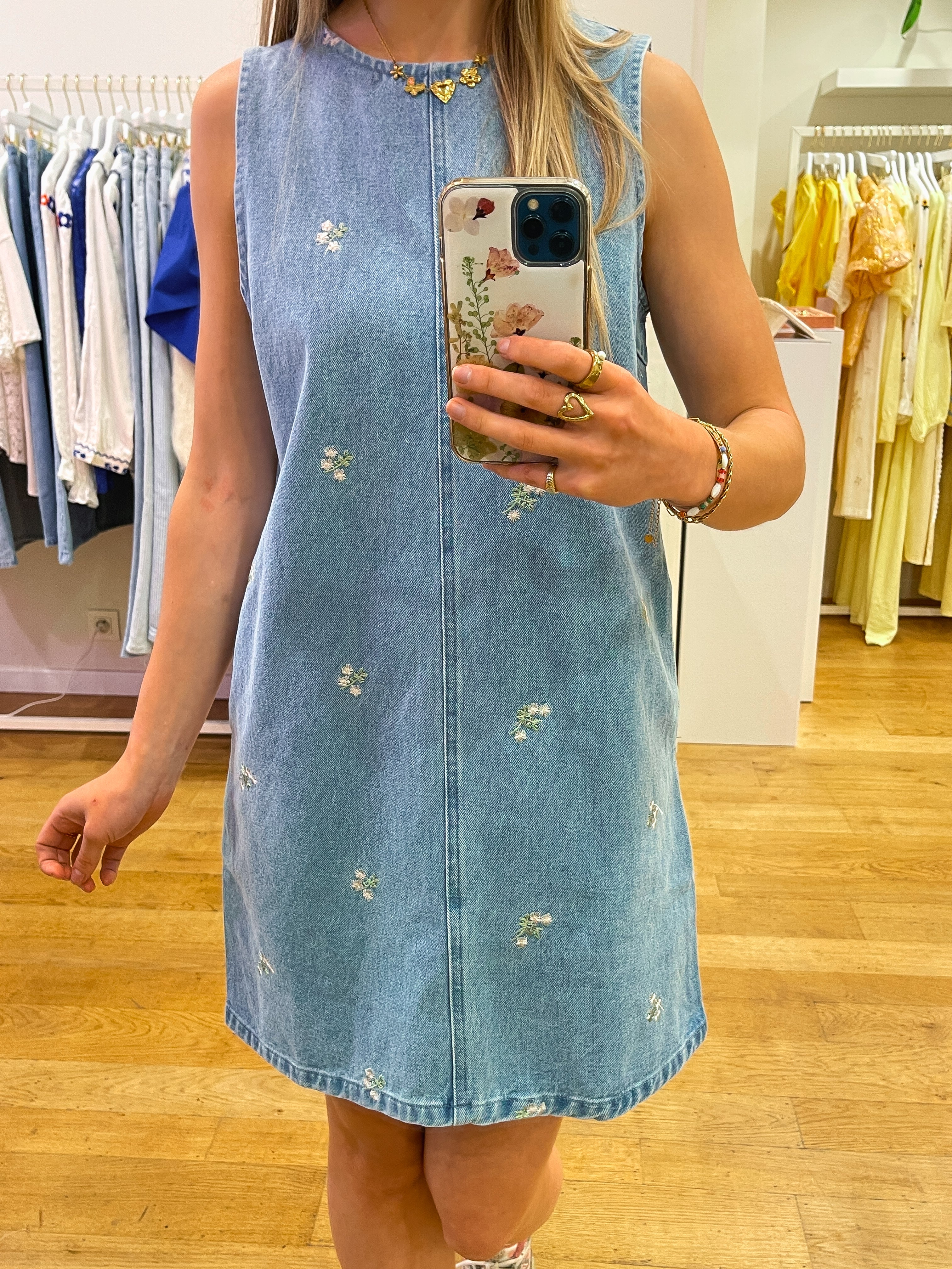 Jeans dress flowers