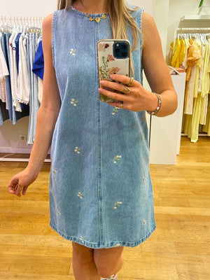 Jeans dress flowers