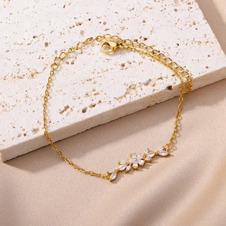 Prettiest flower bracelet