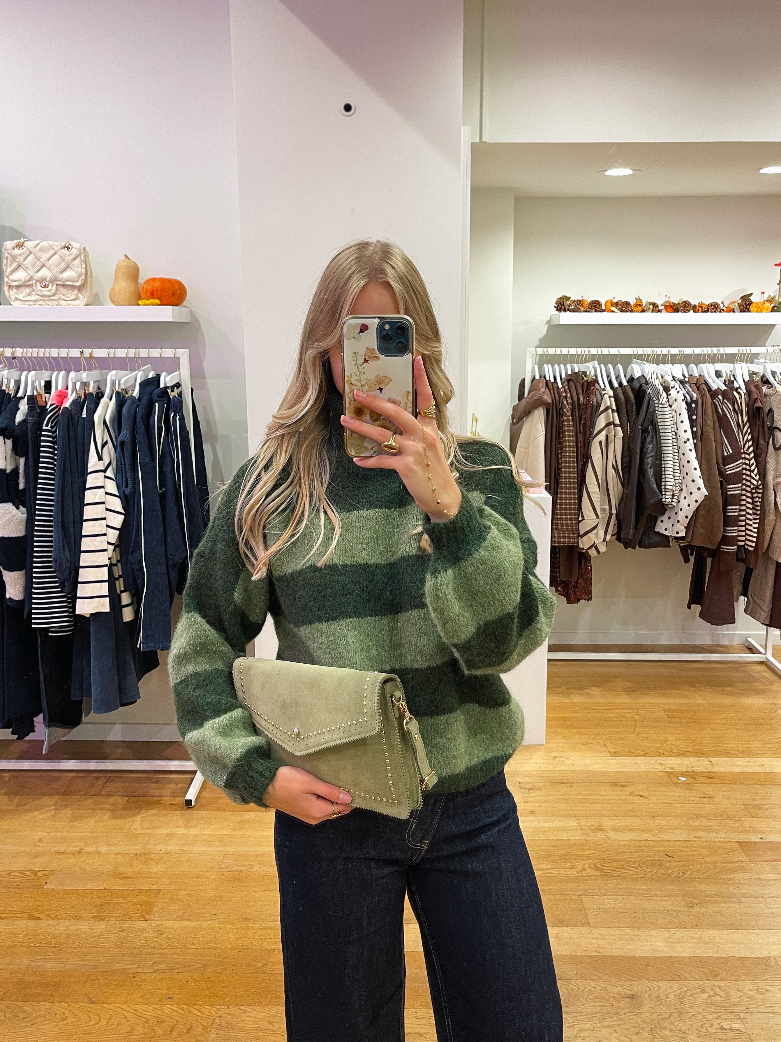 Kaki striped sweat colle