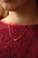 Four flower necklace