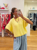 Short sleeve knit yellow