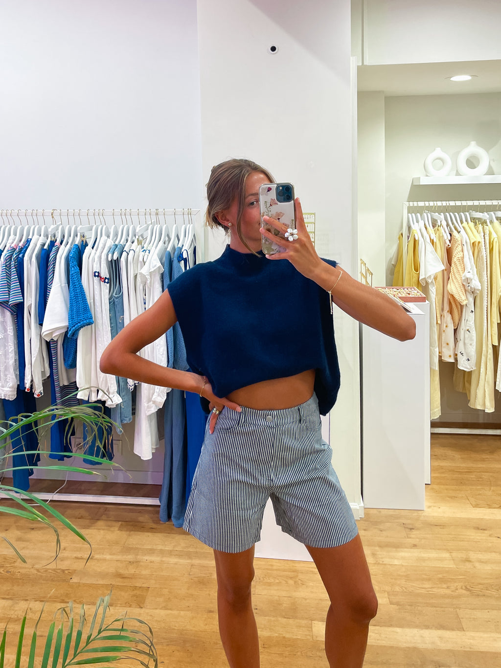 Striped short