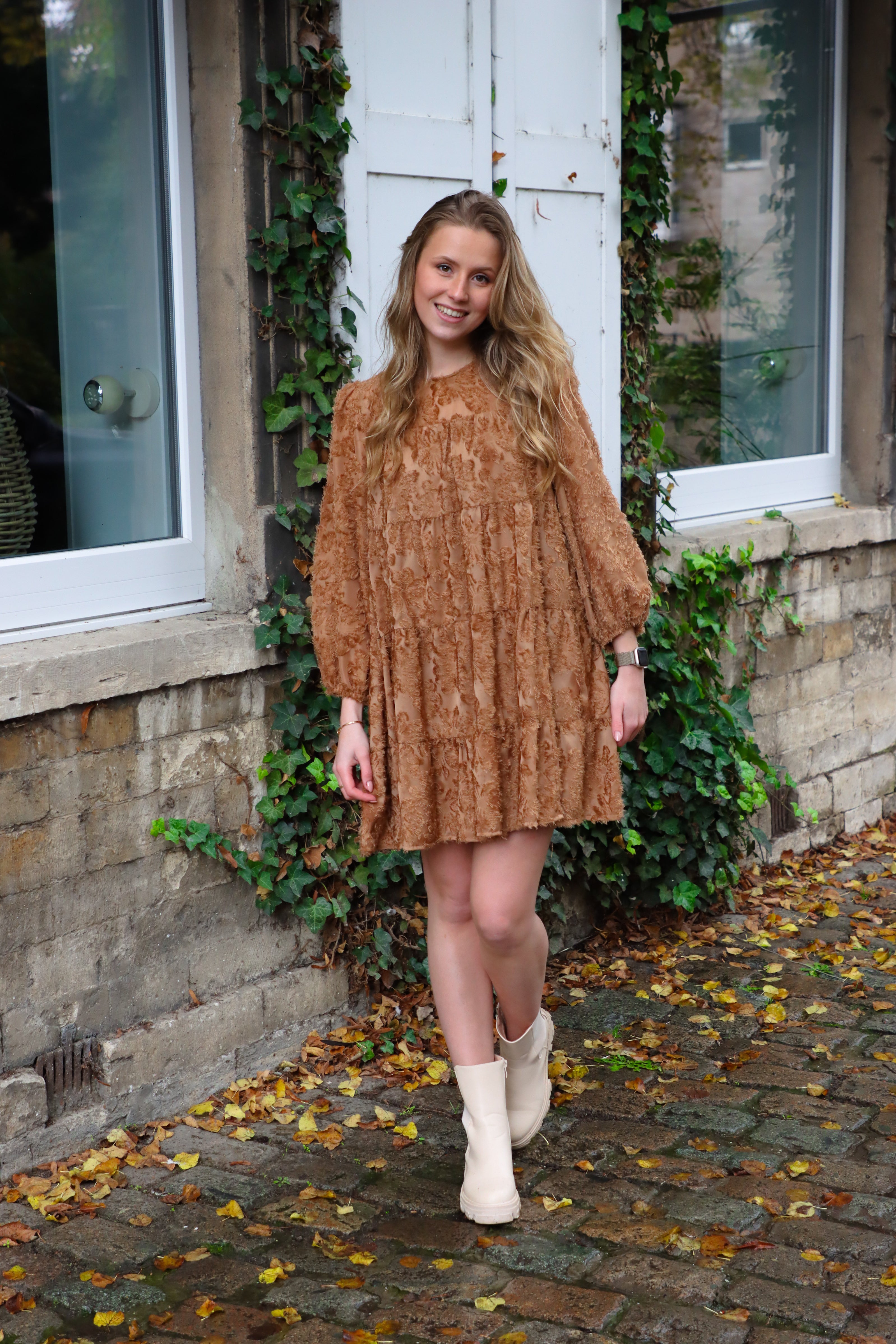 Fluffy dress camel