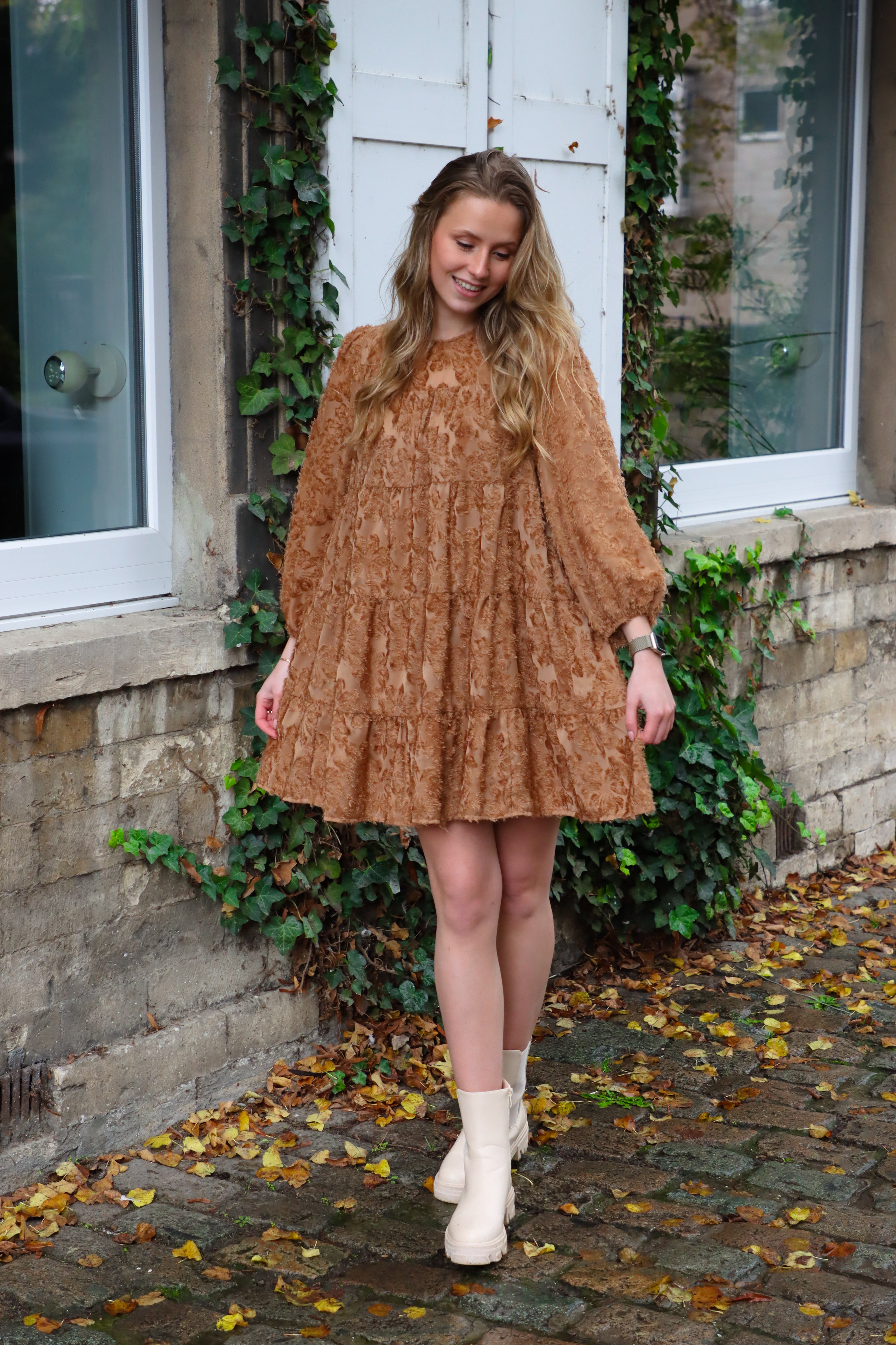 Fluffy dress camel