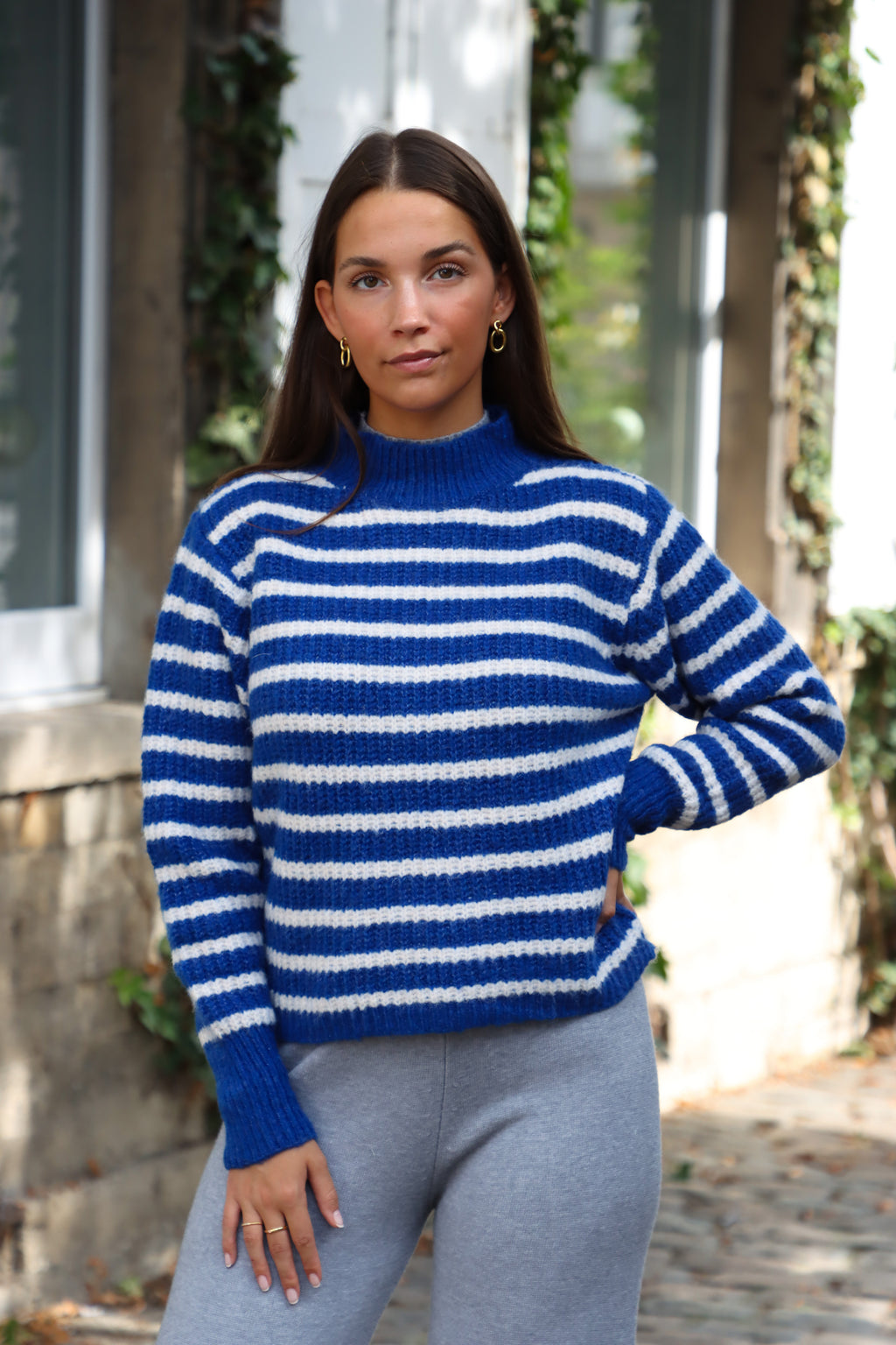 Stripe sweater blue