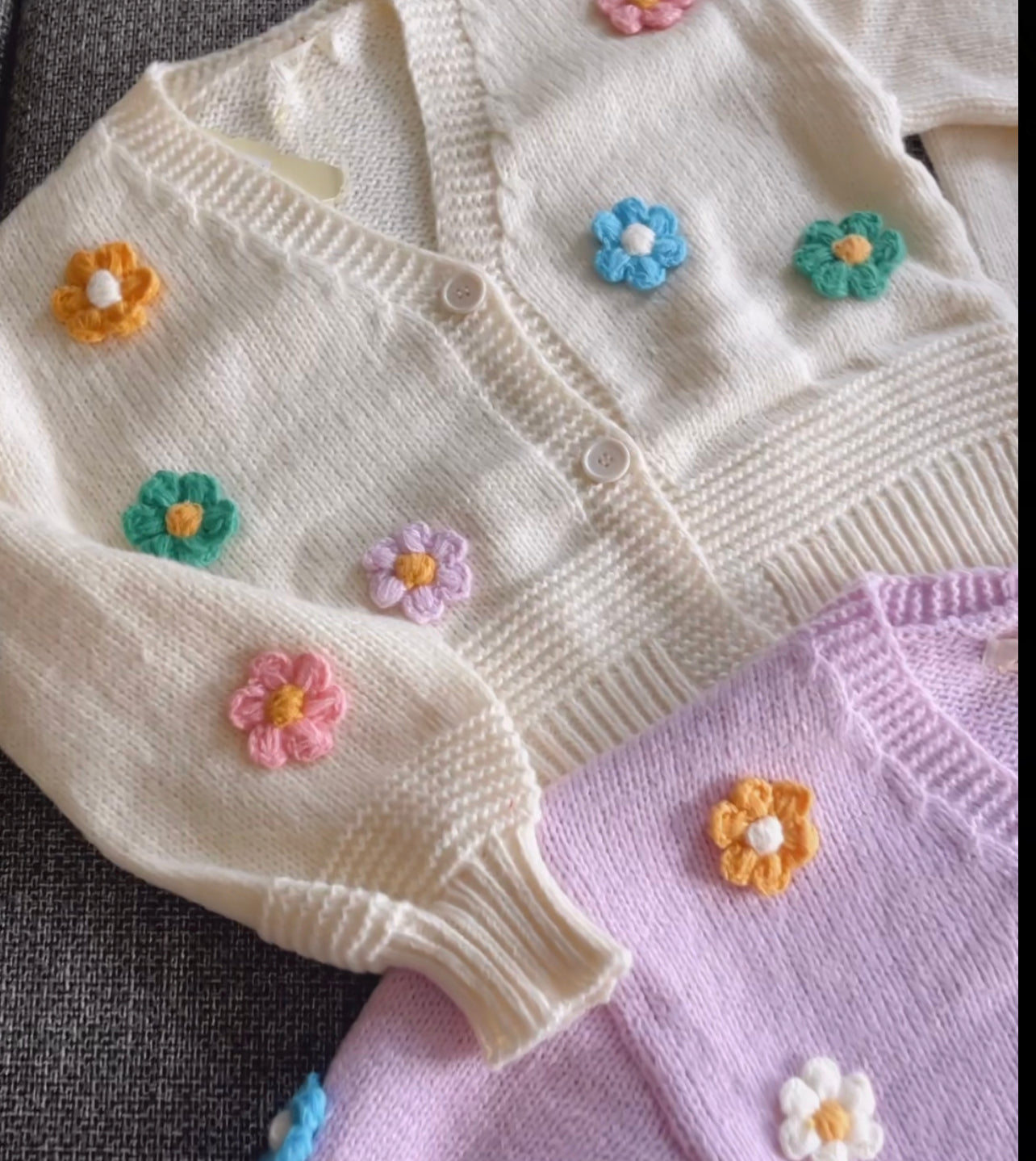 Flower cardigan + flower sweater s/m