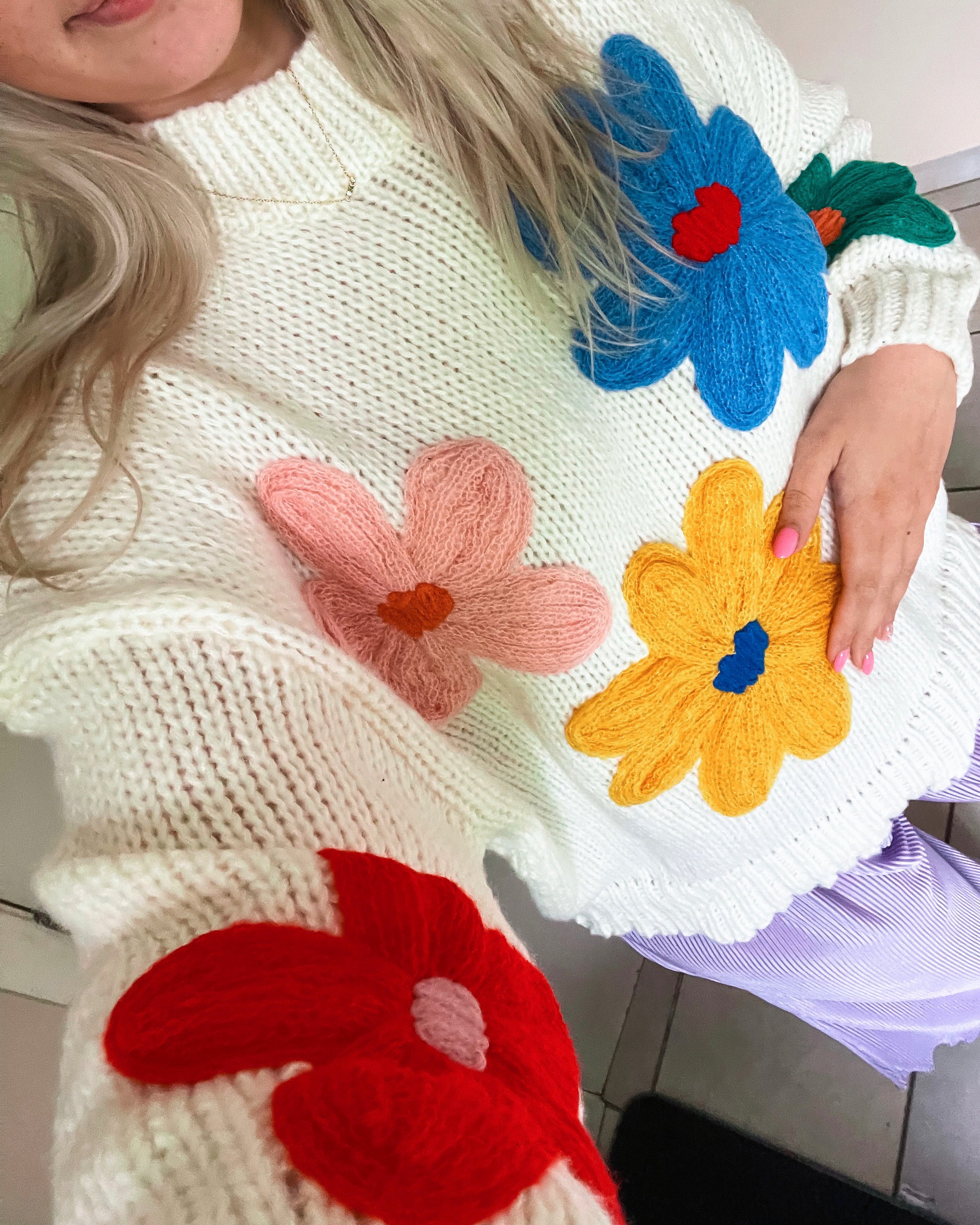 Flower sweater 2 x M/L