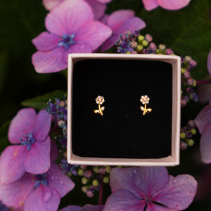 Flower studs rhodolite
