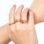 Two strands green