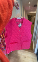 Sleeveless vest