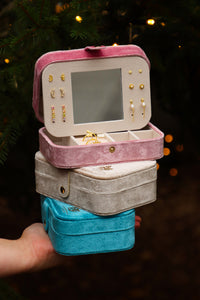 Velvet jewelry box